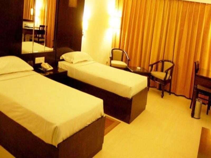 โรงแรม อาร์ก คอนทิเนนทอล รูดาเปอร์ Rudrapur ภายนอก รูปภาพ